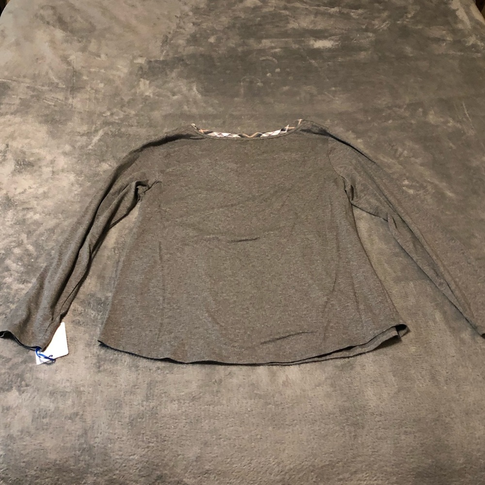 Long sleeve Grey Shirt (Plaid Neckline) - Picture 6 of 6